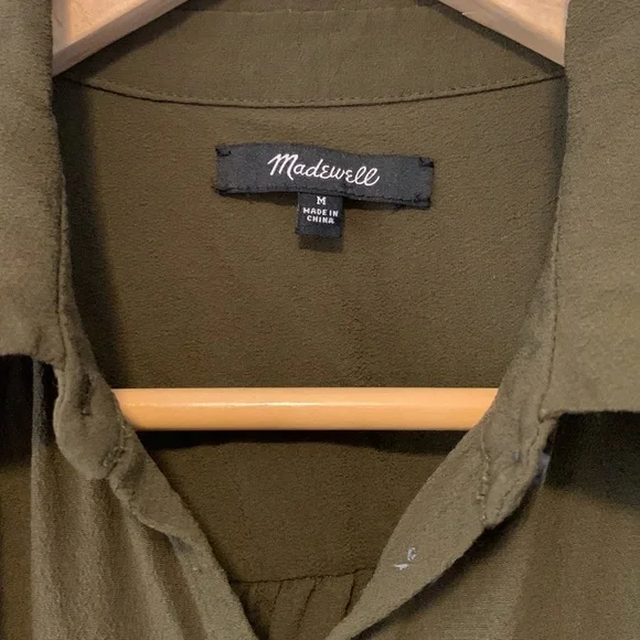 Madewell green short sleeve button down.  Size medium - Picture 2 of 6